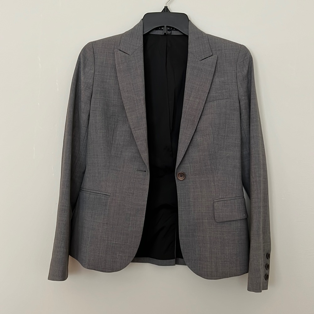 Theory Gabe B Blazer size 2